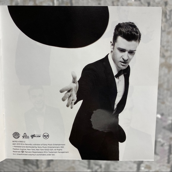 Justin Timberlake - The 20/20 Experience - Picture 11 of 12